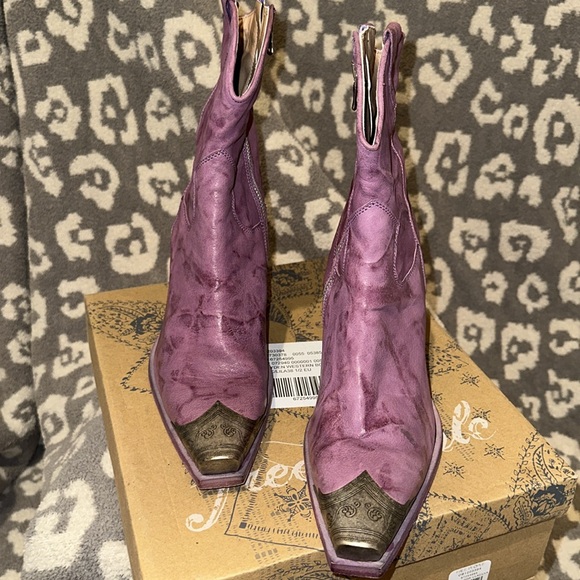 Brayden Western Boots 👢 in lilac 😍 Free People New 🆕 & Never Worn - Picture 10 of 17